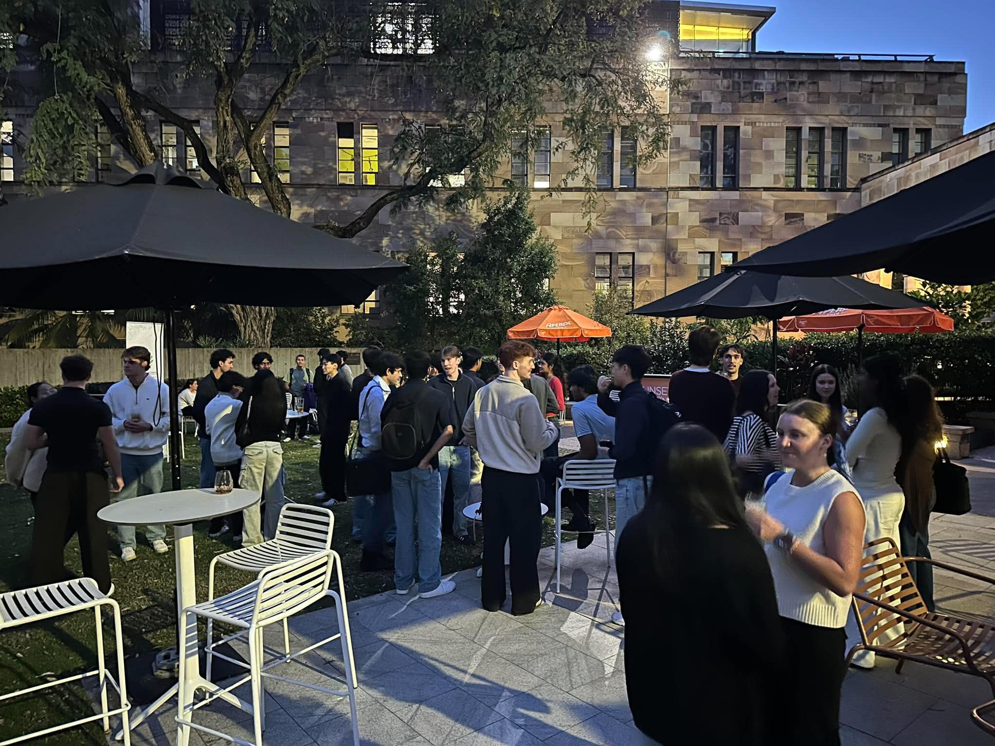 Members at a 180DC UQ event on campus